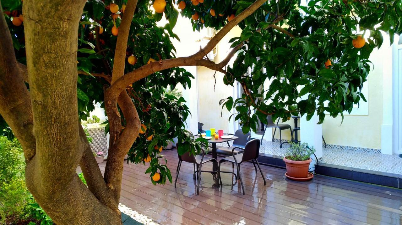 Sunny Orange Garden Apartment In Central Lisbon Luaran gambar