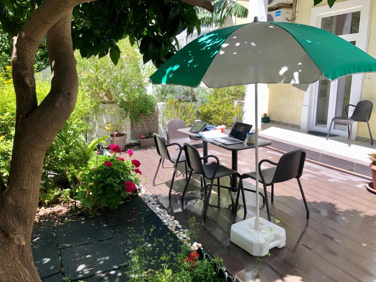 Sunny Orange Garden Apartment In Central Lisbon Luaran gambar