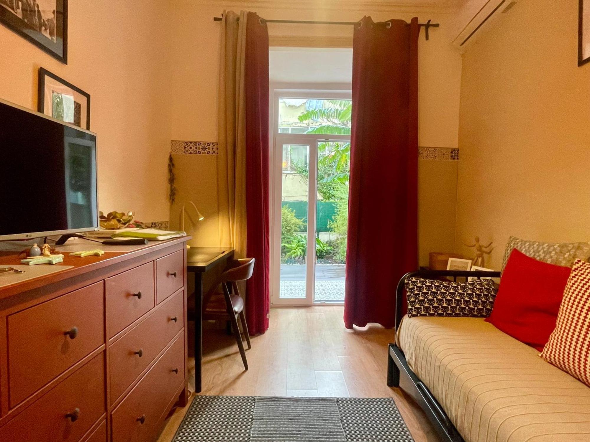 Sunny Orange Garden Apartment In Central Lisbon Luaran gambar