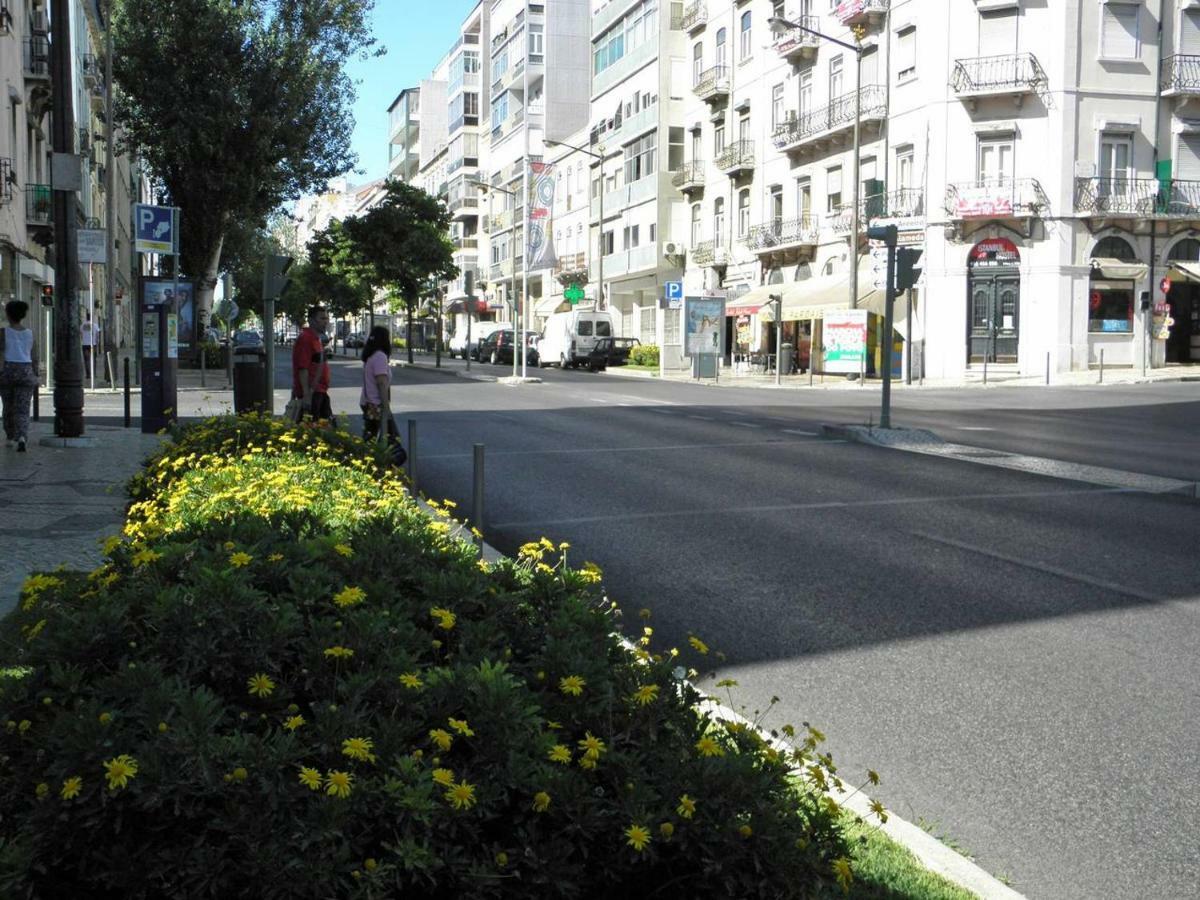 Sunny Orange Garden Apartment In Central Lisbon Luaran gambar