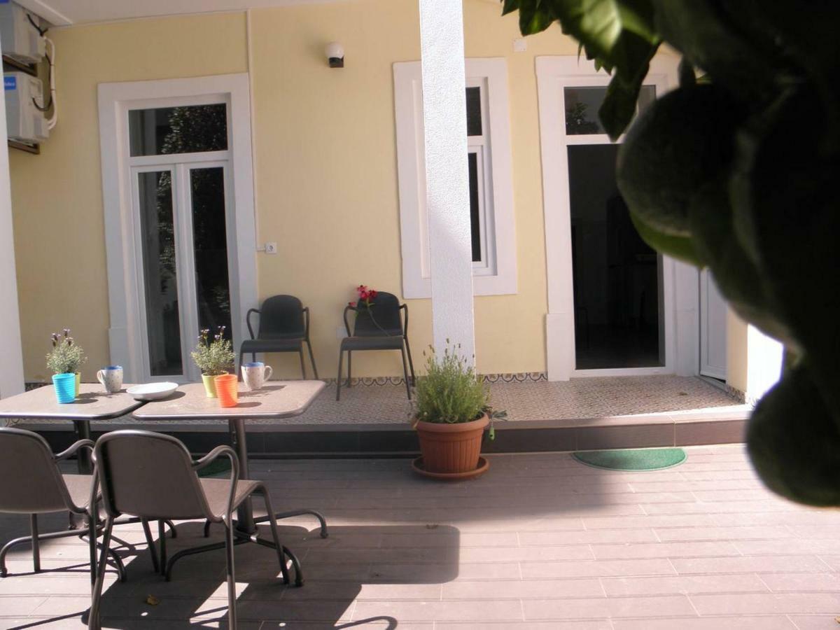 Sunny Orange Garden Apartment In Central Lisbon Luaran gambar