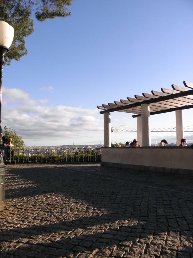 Sunny Orange Garden Apartment In Central Lisbon Luaran gambar